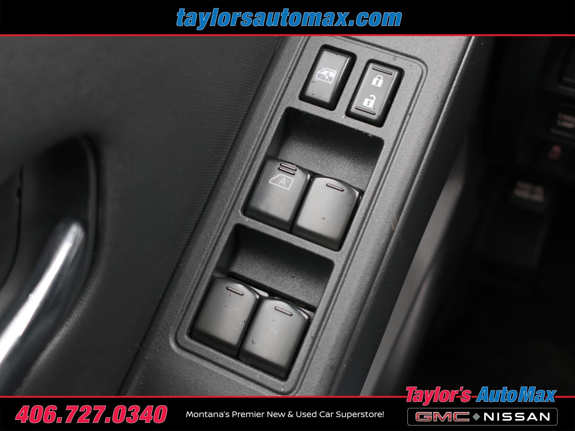 2022 Nissan Frontier SV