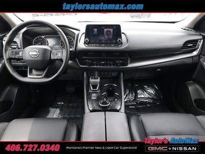 2025 Nissan Rogue SV
