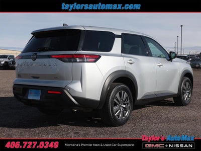 2024 Nissan Pathfinder S
