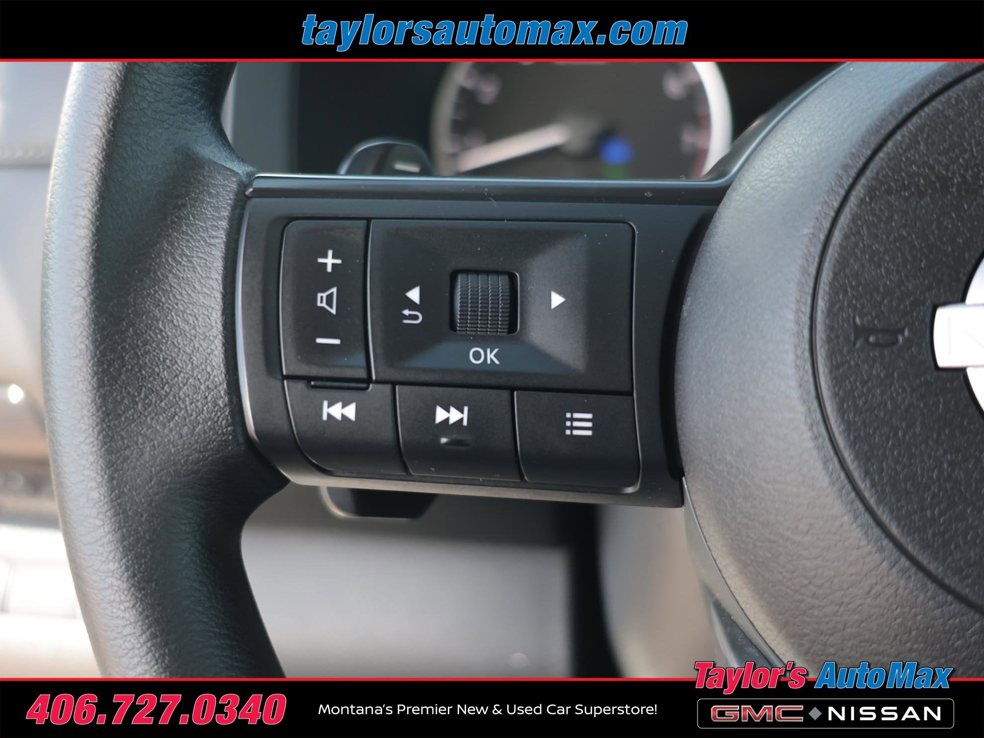 2024 Nissan Pathfinder S