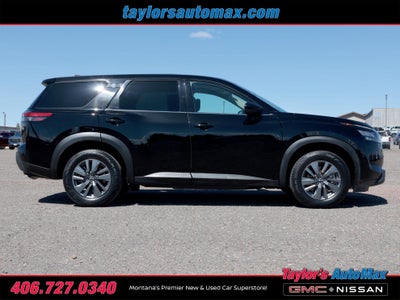2024 Nissan Pathfinder S