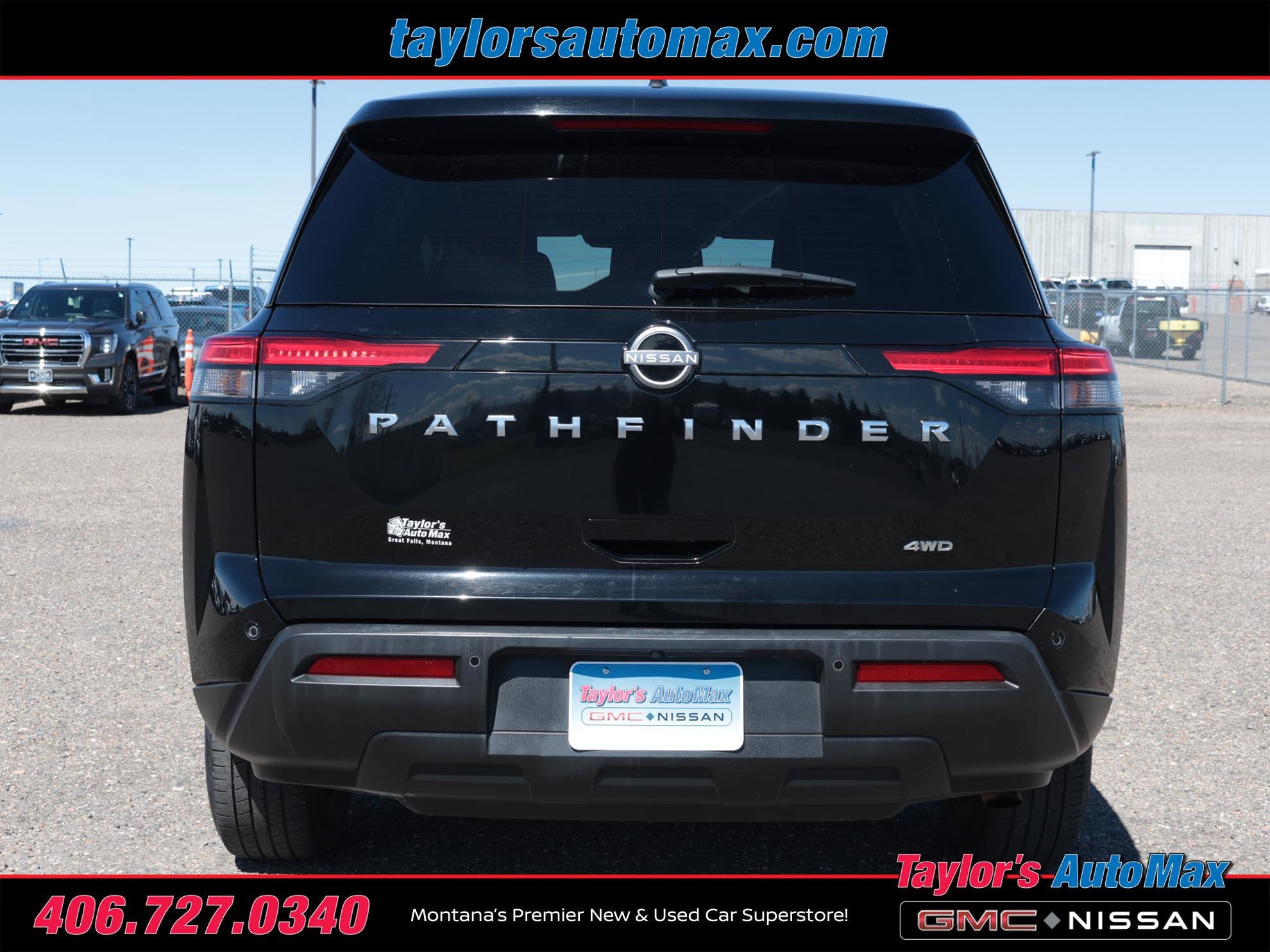 2024 Nissan Pathfinder S