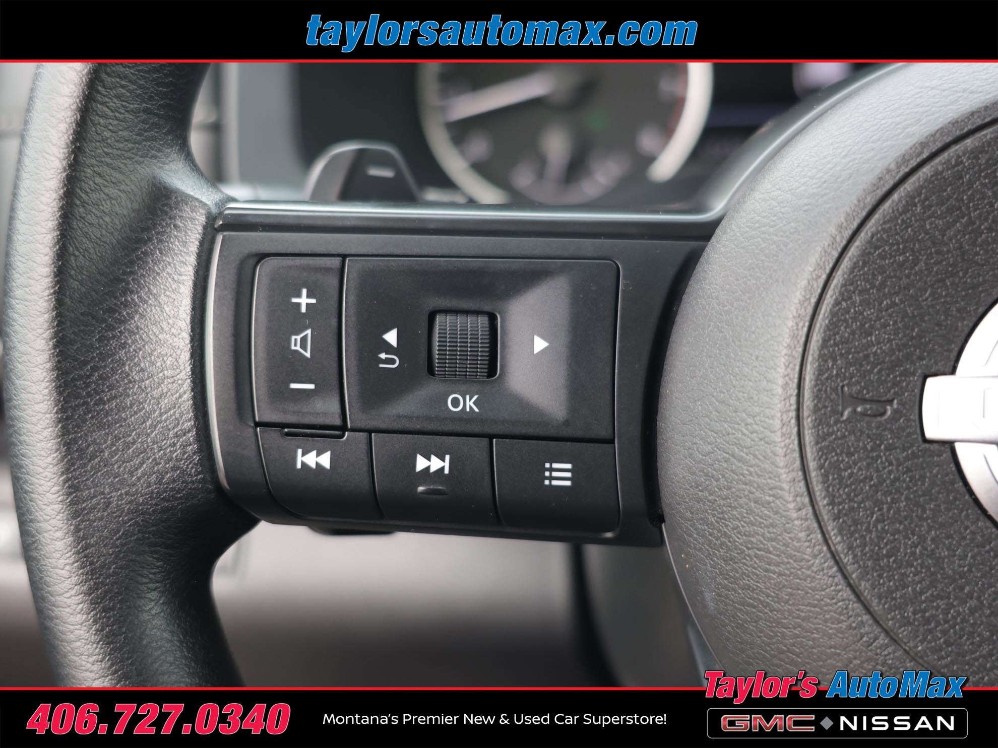 2024 Nissan Pathfinder S