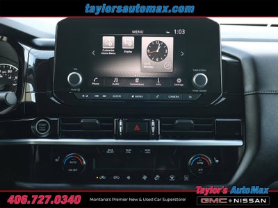 2024 Nissan Pathfinder SV