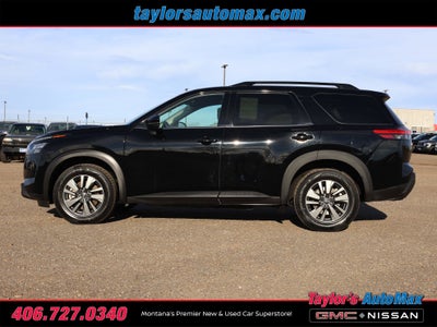 2024 Nissan Pathfinder SV