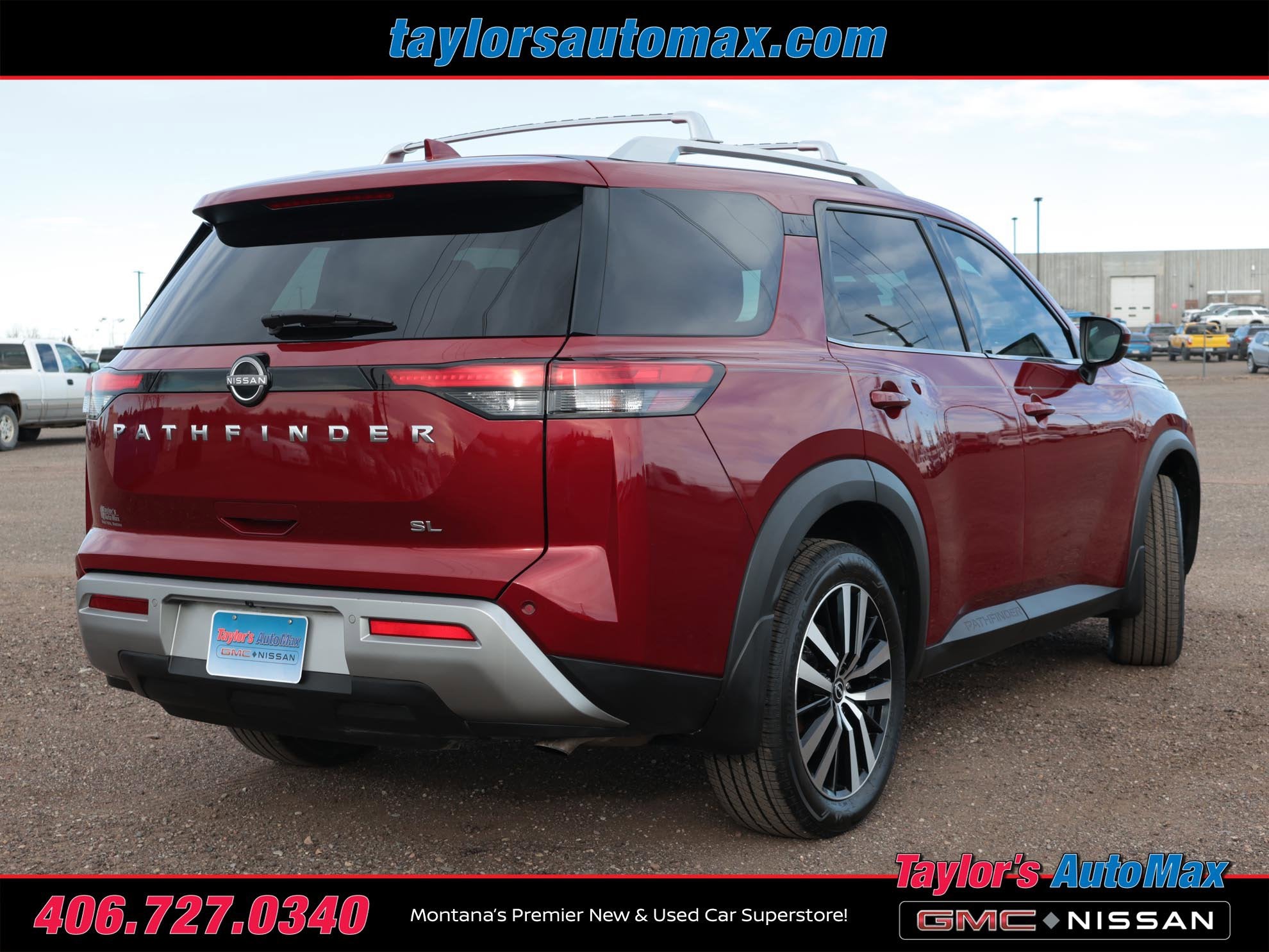 2023 Nissan Pathfinder SL